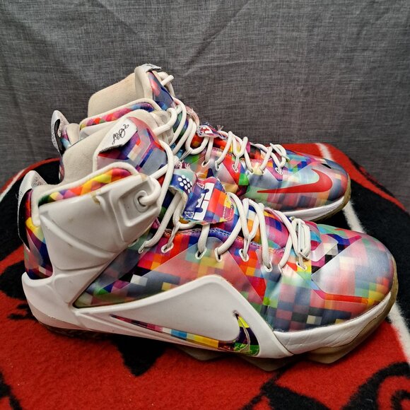 %Size 9.5 Nike LeBron 12 Ext \'Prism\' 748861-900 / GREAT RESTORATION / A 30 main image 10